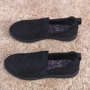 Cloudsteppers by Clarks Black Slip-On Sneakers